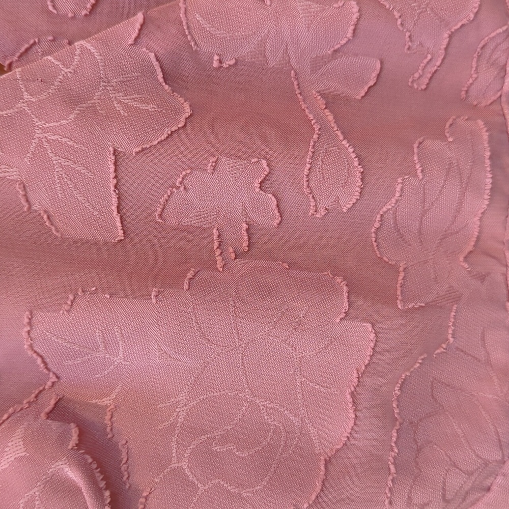 Lulu's , Blissfully,floral jacquard Rusty Rose,Wrap Dress.Small - Picture 3 of 12